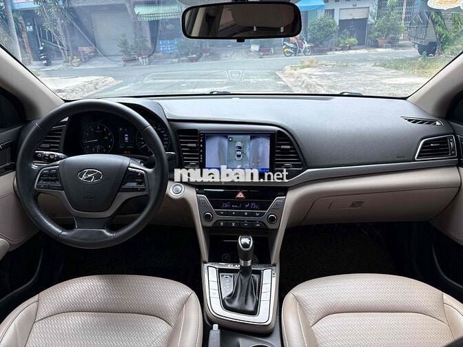 Hyundai Elantra 1.6 AT 2019 Vàng cát