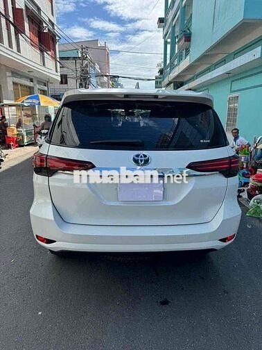 Toyota Fortuner 2022 Trắng Tự động