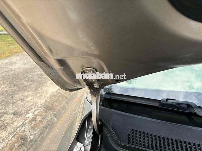 Hyundai Elantra 1.6 AT 2019 Vàng cát