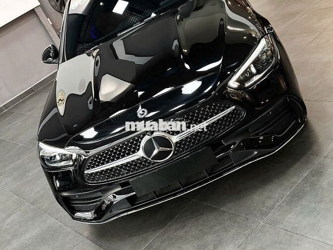 Mercedes C300 AMG 2022 Đen 29.000km