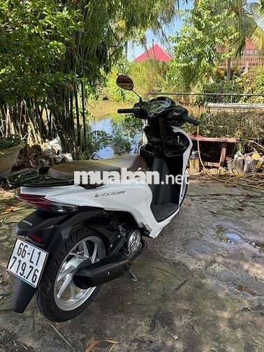 Honda Vision FI Trắng đen Tự động