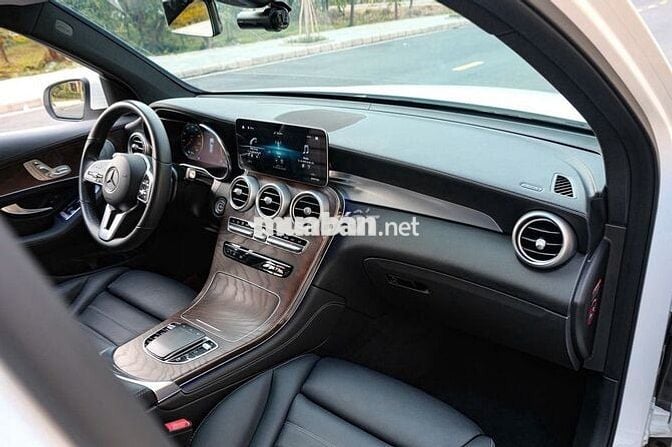 Mercedes GLC 200 4Matic 2019 Trắng 38.000km