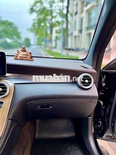 Mercedes GLC 250 4MATIC 2017 Đen