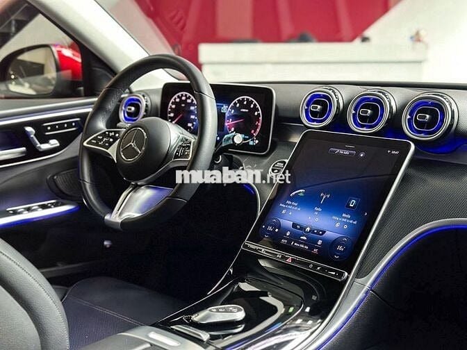 Mercedes C200 Avantgarde 2022 Đỏ 40.000 dặm