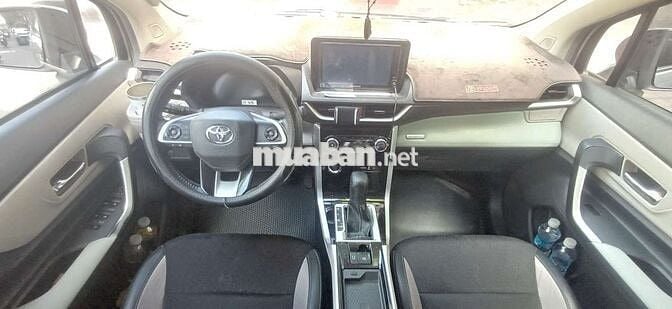 Toyota Veloz Cross 1.5 CVT 2023 Tự động
