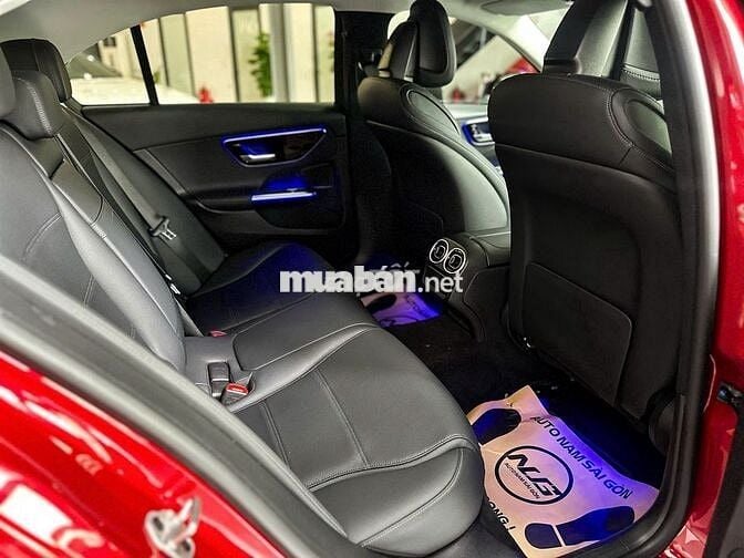 Mercedes C200 Avantgarde 2022 Đỏ 40.000 dặm