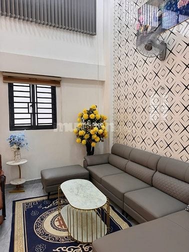 Nhà Phố 5 Tầng Có Thang Máy, Hẻm 5,5m Nguyễn Tư Giản, Giá Chỉ 7,7 Tỷ