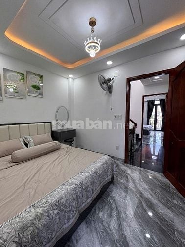 Nhà Phố 5 Tầng Có Thang Máy, Hẻm 5,5m Nguyễn Tư Giản, Giá Chỉ 7,7 Tỷ