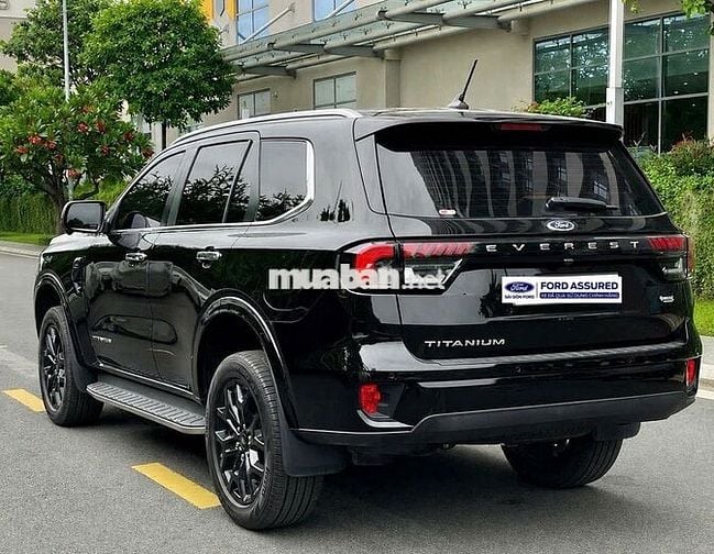 Everest Titanium 1 cầu - Biển SG Xe Cá Nhân