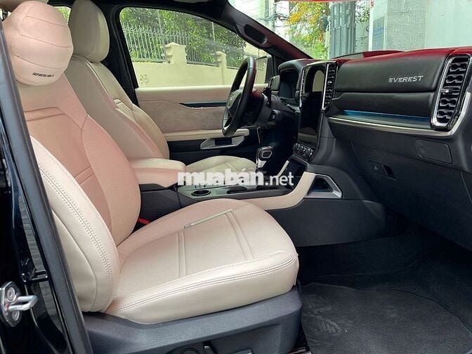 Everest Titanium 1 cầu - Biển SG Xe Cá Nhân