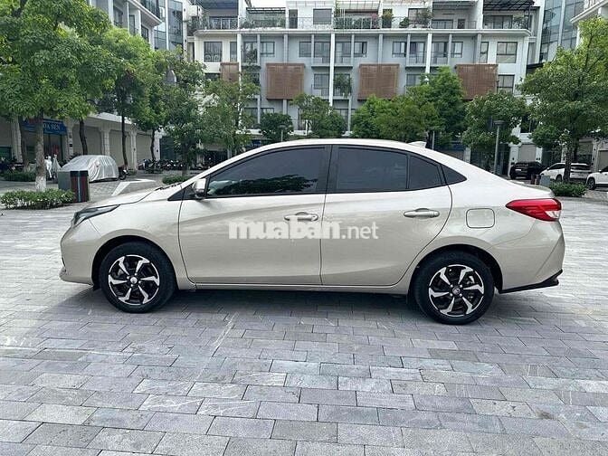 Toyota Vios 2025 Số sàn 30000 km Vàng cát