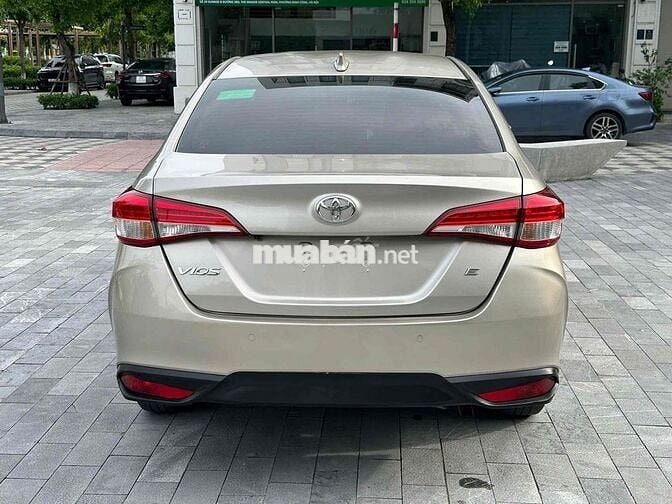 Toyota Vios 2025 Số sàn 30000 km Vàng cát