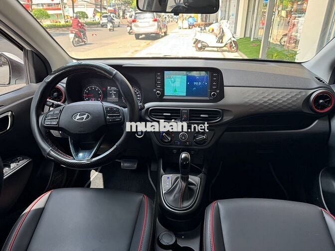 Hyundai i10 1.2 AT Hatchback 2025 Trắng | 9,000 Km