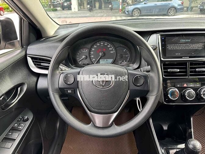 Toyota Vios 2025 Số sàn 30000 km Vàng cát