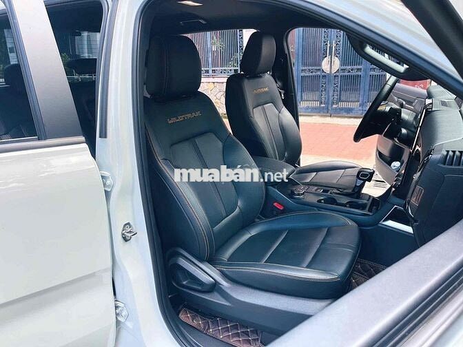 Ford Ranger Wildtrak 4x4 2025 xe cá nhân đi ít
