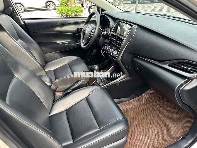Toyota Vios 2025 Số sàn 30000 km Vàng cát