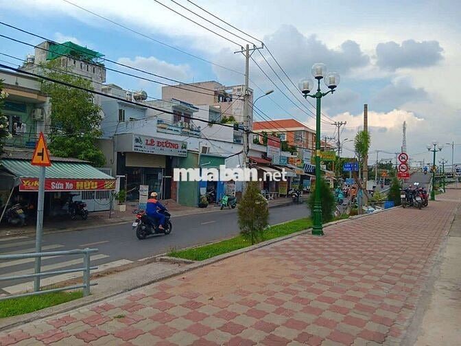 nhà mặt tiền đường phường phú định 