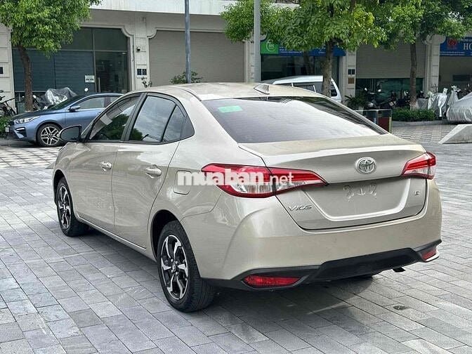 Toyota Vios 2025 Số sàn 30000 km Vàng cát