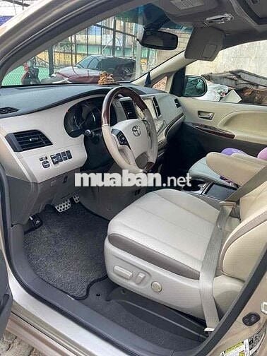 Toyota Sienna Limited 2010 3.5 - 2010