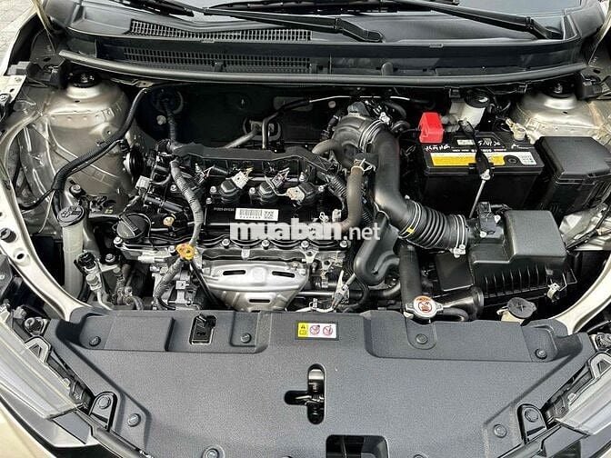 Toyota Vios 2025 Số sàn 30000 km Vàng cát