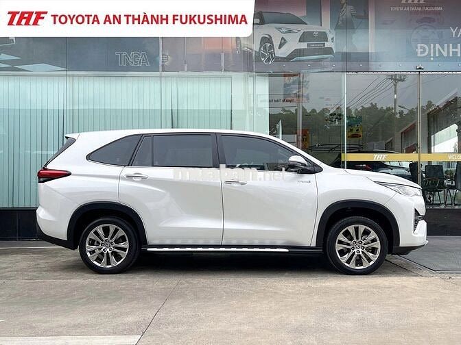 BÁN INNOVA CROSS HEV LƯỚT 2025 - ODO 25.000KM