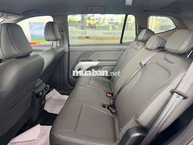 VF MPV7 TRẢ TRƯỚC CHỈ TỪ 100 TRIỆU