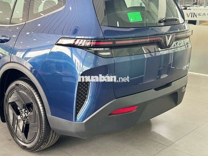 VF MPV7 TRẢ TRƯỚC CHỈ TỪ 100 TRIỆU