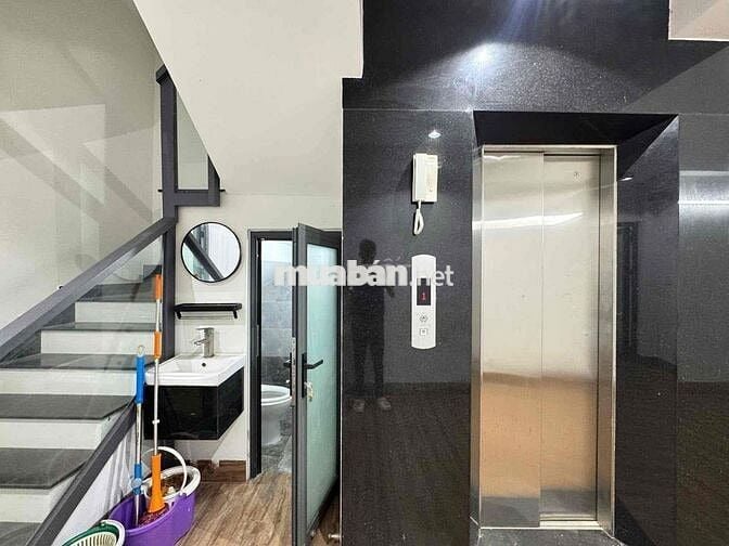 Cho thuê nhà có thang máy đường Bình Lợi. DT 88m2 gồm 5PN. Giá 28tr/th