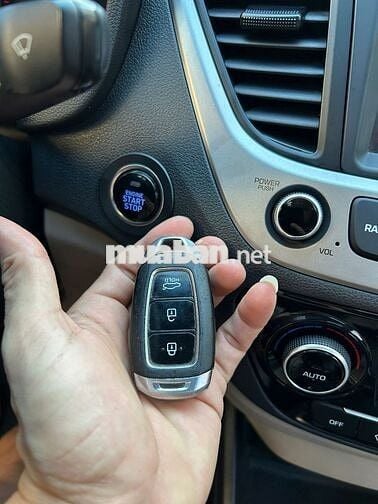 Hyundai Accent ATH 2019 Trắng