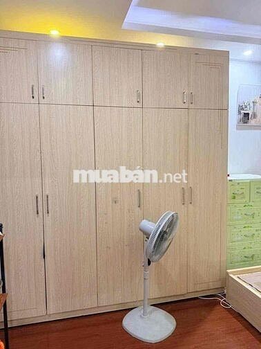 Cho thuê căn 2 ngủ 2 vs CT12A Kim văn kim lũ, đồ cơ bản giá thuê 7.5tr