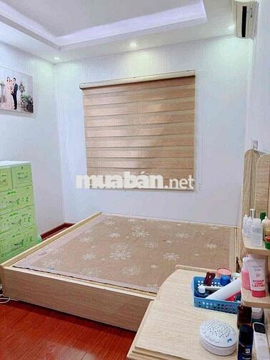 Cho thuê căn 2 ngủ 2 vs CT12A Kim văn kim lũ, đồ cơ bản giá thuê 7.5tr
