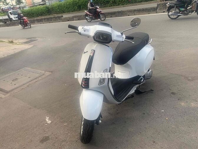 Piaggio Vespa Primavera 125 3V ie 2016 Trắng