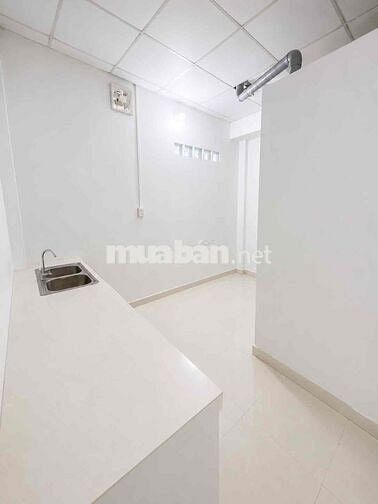 CHO THUÊ NHÀ NGUYÊN CĂN ,NHÀ CẤP 4  MẶT TIỀN LÂM VĂN BỀN , VỊ TRÍ KD
