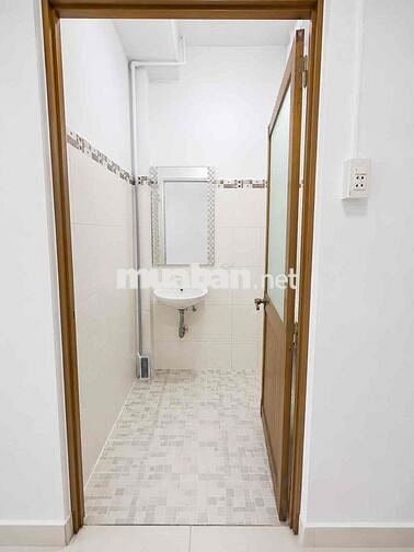 CHO THUÊ NHÀ NGUYÊN CĂN ,NHÀ CẤP 4  MẶT TIỀN LÂM VĂN BỀN , VỊ TRÍ KD