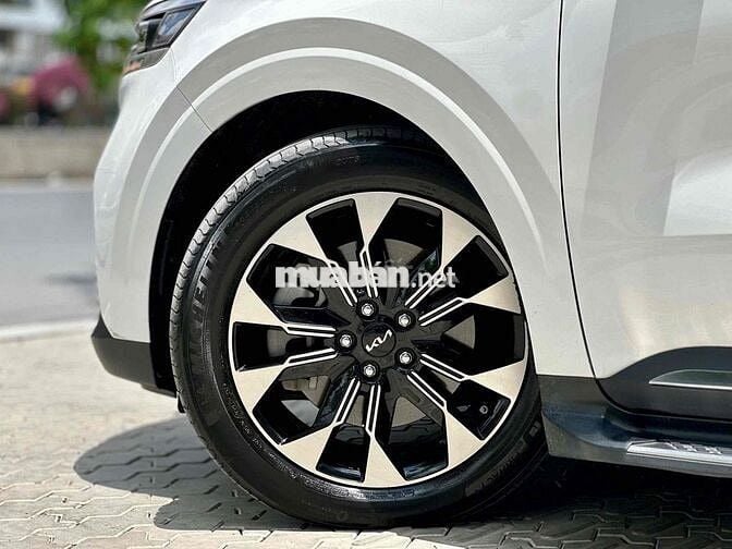 KIA CARNIVAL 2.2D SIGNATURE 2023 Trắng CTY XHĐ