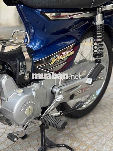 Honda Super Dream limertit biển 43 ngay chủ ký