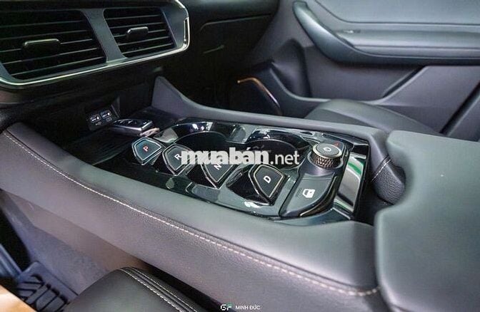 VinFast VF8 Plus 2023 Đen