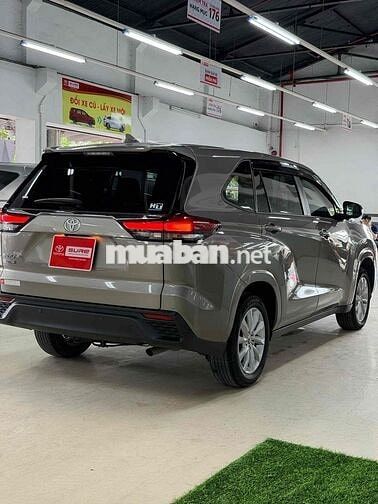 Bán Innova Cross 2.0V 2025 Giá còn bớt HT Bank 75%
