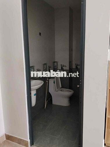 Cho thuê phòng trọ, có nội thất sẵn, giờ tự do tại KDC Phong Phú 4