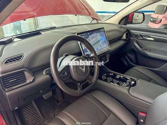VinFast VF8 ECO 2024 Đỏ Pin Catl