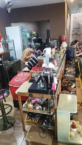 Sang Nhượng Quán Cafe Máy Lạnh – 2 Mặt Bằng – CMT8, Phường 15, Quận 10