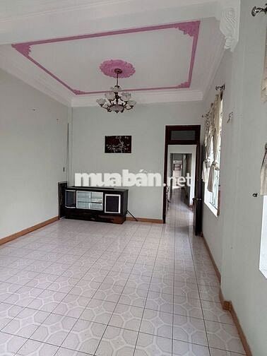 Nhà 3 tầng nguyên căn gần trường cấp 2