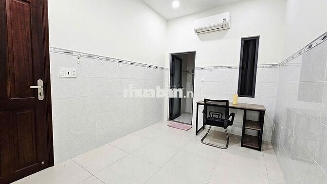 Phòng trọ có THANG MÁY - gần Sân bay, CV Gia Định - camera an ninh
