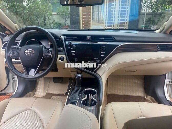 Toyota Camry 2.5Q 2021 Trắng 7 vạn