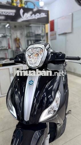 Piaggio Medley 150cc ABS 2 kênh Đen