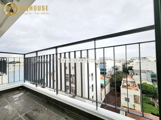 STUDIO BAN CÔNG THANG MÁY CÓ BẢO VỆ