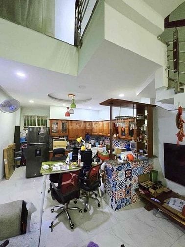 Tôi chính chủ bán nhà 3 tầng hẻm xe hơi cách đường lò lu khoảng 50m
