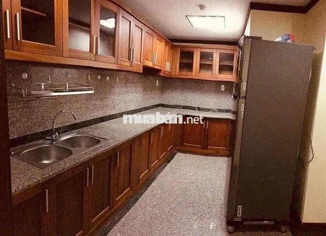 cần nhượng gấp phòng 1 người giá rẻ ở 187a  lê văn lương