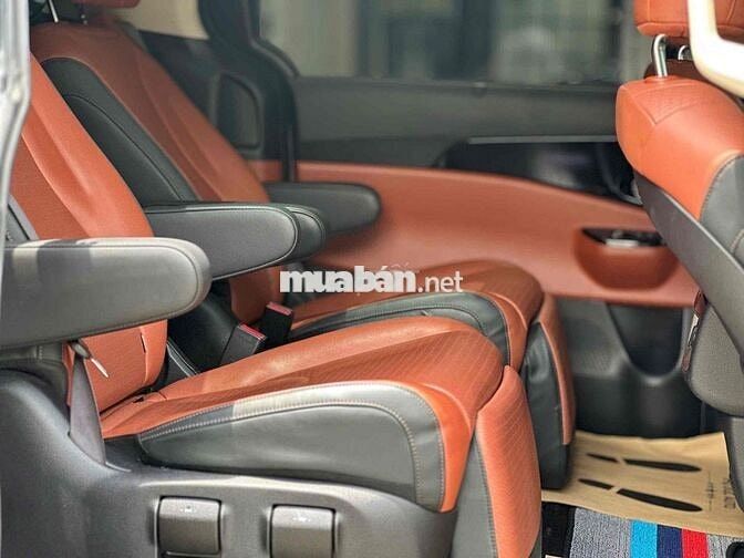 KIA CARNIVAL 2.2D SIGNATURE 2023 Xám 64.000 km