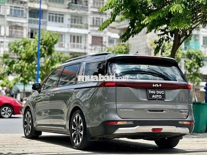 KIA CARNIVAL 2.2D SIGNATURE 2023 Xám 64.000 km